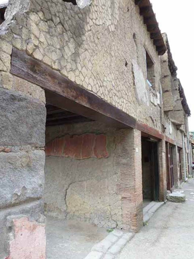 V. 20,19,18,17, Herculaneum, May 2010.Looking west along northern façade of doorways.